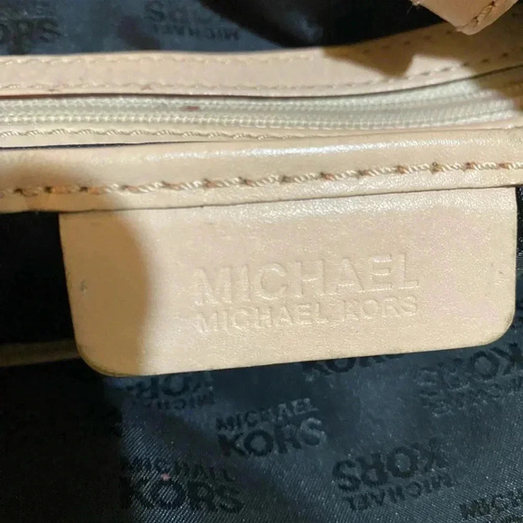 Michael kors Black leather shoulder handbag - Picture 5 of 8